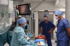 Operacja z udziałem robota Da Vinci w USK
