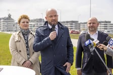 Podpisanie umowy na budowę trasy komunikacji zbiorowej na Jagodno, kwiecień 2023