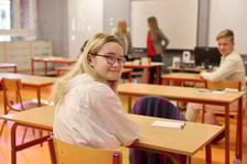 Uczniowie SP nr 29 przed egzaminem z j. polskiego