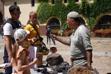 <p>Festiwal Ludzie Ognia 2024 w Arsenale Miejskim</p>