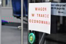 Ozonowanie pozwala utrzymać system wentylacji i klimatyzacji w dobrym stanie, zwalcza bakterie i grzyby
