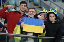 Mecz Ligi Narodów UEFA Ukraina - Czechy na Tarczyński Arenie Wrocław. Zdjęcia kibiców