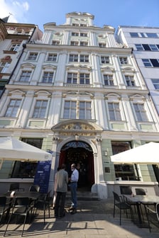 <p>The exhibition Putting Things Back. Jewish Breslauers and Their Objects in Op enheim on 4 Solny Square.</p>