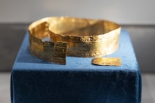 Klejnoty i monety ze skrbu średzkiego na wystawie w Muzeum Narodowym