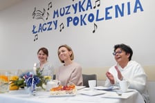 <p>Anna Wyszkoni spotkała się z seniorami w Dziennym Domu Pomocy przy Skoczylasa 8 w Leśnicy</p>