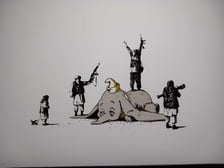 Banksy we Wrocławiu. Na zdjęciu jego prace prezentowane w hali IASE przy ul. Wystawowej