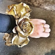 <p>Na zdjęciach biżuteria z projektu &bdquo;Relacje&rdquo; realizowanego&nbsp;w ramach stypendium artystycznego Prezydenta Wrocławia</p>