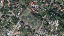 <p>Lokalizacja&nbsp;skweru przy skrzyżowaniu ul. Centralnej i Węgierskiej na osiedlu Broch&oacute;w&nbsp;</p>