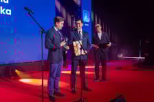 <p>Gala 30 Kreatywnych Wrocławia, 15.04.2026. Przy mikrofonie bracia Michał i Paweł Wojczyńscy z Cukierni Łomżanka.</p>