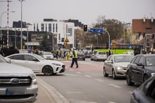 <p>Awaria rogatek spotęgowała utrudnienia. Utworzył się zator</p>