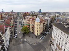 <p>Kamienica przy Jedności Narodowej 86 we Wrocławiu po przemianie</p>