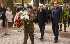 Uroczystości pod Pomnikiem Ofiar Zbrodni Katyńskiej we Wrocławiu