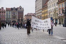 Akcja „Uczniowie listy piszą i wysyłają” na wrocławskim Rynku