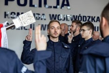 Ślubowanie nowych policjantów we Wrocławiu