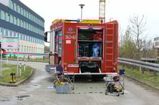 Akcja służb przy ul. Gazowej 2a i na SOR przy ul. Borowskiej po wykryciu niebezpiecznej substancji