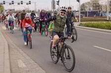 "Rowerowa mobilizacja" - przejazd z parkingu P+R przy ul. Fieldorfa na piknik na terenie Młodzieżowego Ośrodka Socjoterapii przy Kieleckiej