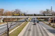 Jeden z wrocławskich retro pociągów