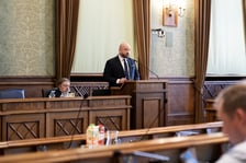 <p class="MsoNormal">Jacek Sutryk podsumował minione 12 miesięcy, a Rada Miejska udzieliła prezydentowi Wrocławia absolutorium</p>