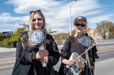 Otwarcie 24. Gitarowego Rekordu Świata. Na zdjęciu przystrojona figura Powodzianki na mostach Uniwersyteckich