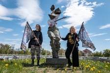 Otwarcie 24. Gitarowego Rekordu Świata. Na zdjęciu przystrojona figura Powodzianki na mostach Uniwersyteckich