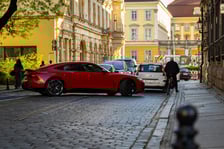 <p>Pierwszy dzień pilotażu na Placu Solnym we Wrocławiu - zakaz wjazdu dla samochod&oacute;w i motocykli</p>