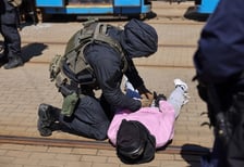 Szkolenia policji w zajezdni tramwajowej