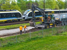 Prace przy poszerzaniu ulicy Mościckiego (zdjęcie z 4 maja)