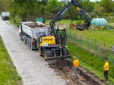 Prace przy poszerzaniu ulicy Mościckiego (zdjęcie z 4 maja)