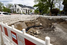 Oporów. Trwa przebudowa skrzyżowania Wiejskiej z Mokronoską i Awicenny. Zdjęcie przedstawia zaawansowanie prac na dzień 6 maja 2026