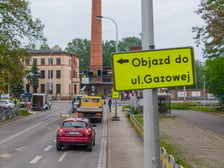 <p>Zmniany na skrzyżowaniu ulic Karwińskiej, Krakowskiej i Opolskiej. Zdjęcie z soboty rano (9 maja 2026)</p>