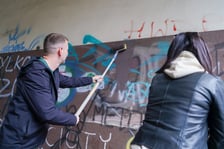 Międzynarodowe Mistrzostwa Policjantów IPA Games i zamalowywanie nienawistnych napisów