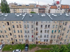 Ciąg kamienic przy ul. Sępa-Szarzyńskiego, m.in. planowane do remontu numery 59, 61, 63, 65, 69.