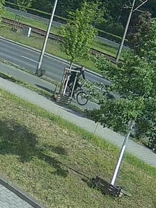 kadry z nagrań monitoringu