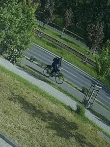 kadry z nagrań monitoringu