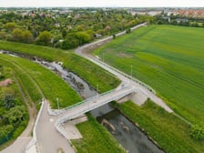 Kładka nad Ślęzą i przebudowana ulica Trawowa