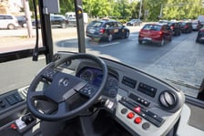 Elektryczny Mercedes eCitaro K. Wydział Transportu UMW zaplanował ponad tydzień testów tego pojazdu – od 20 do 28 maja.