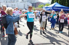 Seniorzy walczyli o puchar w nordic walking