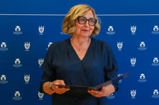 <p>Uroczystość wręczenia medalu Merito di Wratislavia - Zasłużony dla Wrocławia, for. Bernardzie Kazanowskiej. Przylądek Nadziei, 10.06.2026.</p>
<p>Na zdjęciu prof. Bernarda Kazanowska</p>