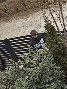 Kim są ci mężczyźni? Policja prosi o pomoc