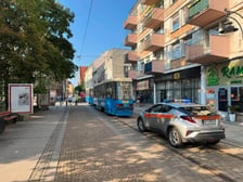 Uszkodzona taksówka i tramwaj na ul. Szewskiej. Z powodu wypadku zmieniono trasy tramwajów, 29.06.2026 r.