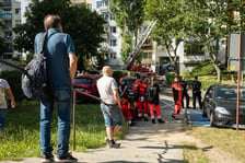 Pożar mieszkania na Nowym Dworze. Trwa akcja służb