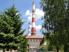 Charakterystyczna architektura z kominami elektrociepłowni „Czechnica” oraz towarzysząca jej zabudowa mieszkaniowa wielokrotnie przyciągały do Siechnic filmowców.