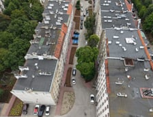 Metamorfoza na Gajowicach. Podwórko w kwartale ulic Szczęśliwej, Pereca, Lwowskiej i Jemiołowej po remoncie.