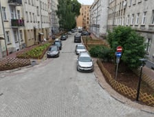 Metamorfoza na Gajowicach. Podwórko w kwartale ulic Szczęśliwej, Pereca, Lwowskiej i Jemiołowej po remoncie.