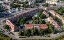 Podwórko w trójkącie ulic Kromera – Bydgoska – Łąka Mazurska po rewitalizacji