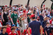 Trybuny pełne kibiców podczas finału Mistrzostw Europy Grupy B w Baseballu