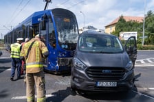 Wypadek tramwaju z samochodem na skrzyżowaniu Toruńska/Brucknera/Kwidzyńska, 2.08.2026 r.