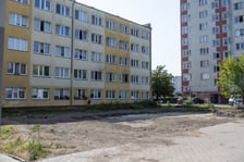 Podwórze między ulicami Hallera, Mielecką, Połaniecką i Stalowowolską - rozpoczęcie zagospodarowania.
