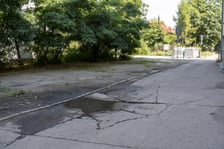 Podwórze między ulicami Hallera, Mielecką, Połaniecką i Stalowowolską - rozpoczęcie zagospodarowania.