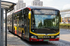 Elektryczny autobus przegubowy MAN Lion’s City 18 E.